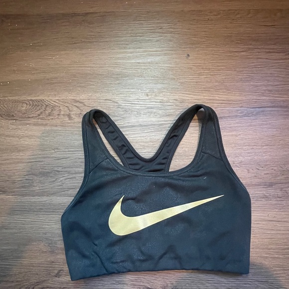 Nike Other - Sparkly Nike sports bra